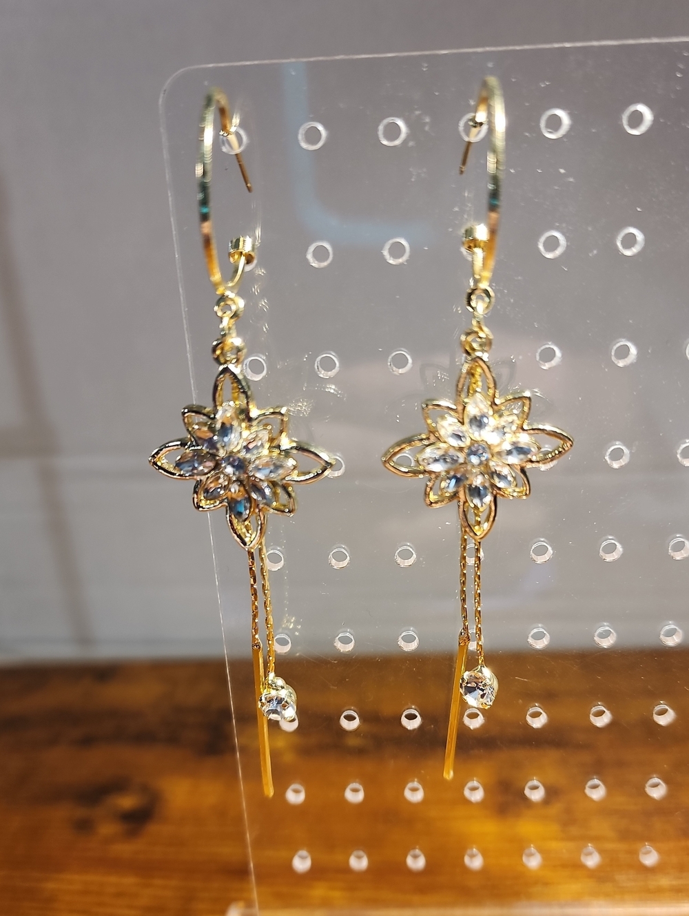 1 Pair Crystal Water Drop & Zirconia Flower Earrings For Women, Stylish &